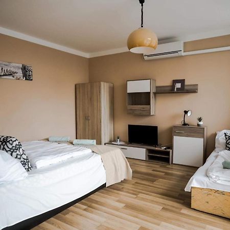 Bereny Panzio Bed & Breakfast Balatonbereny Luaran gambar