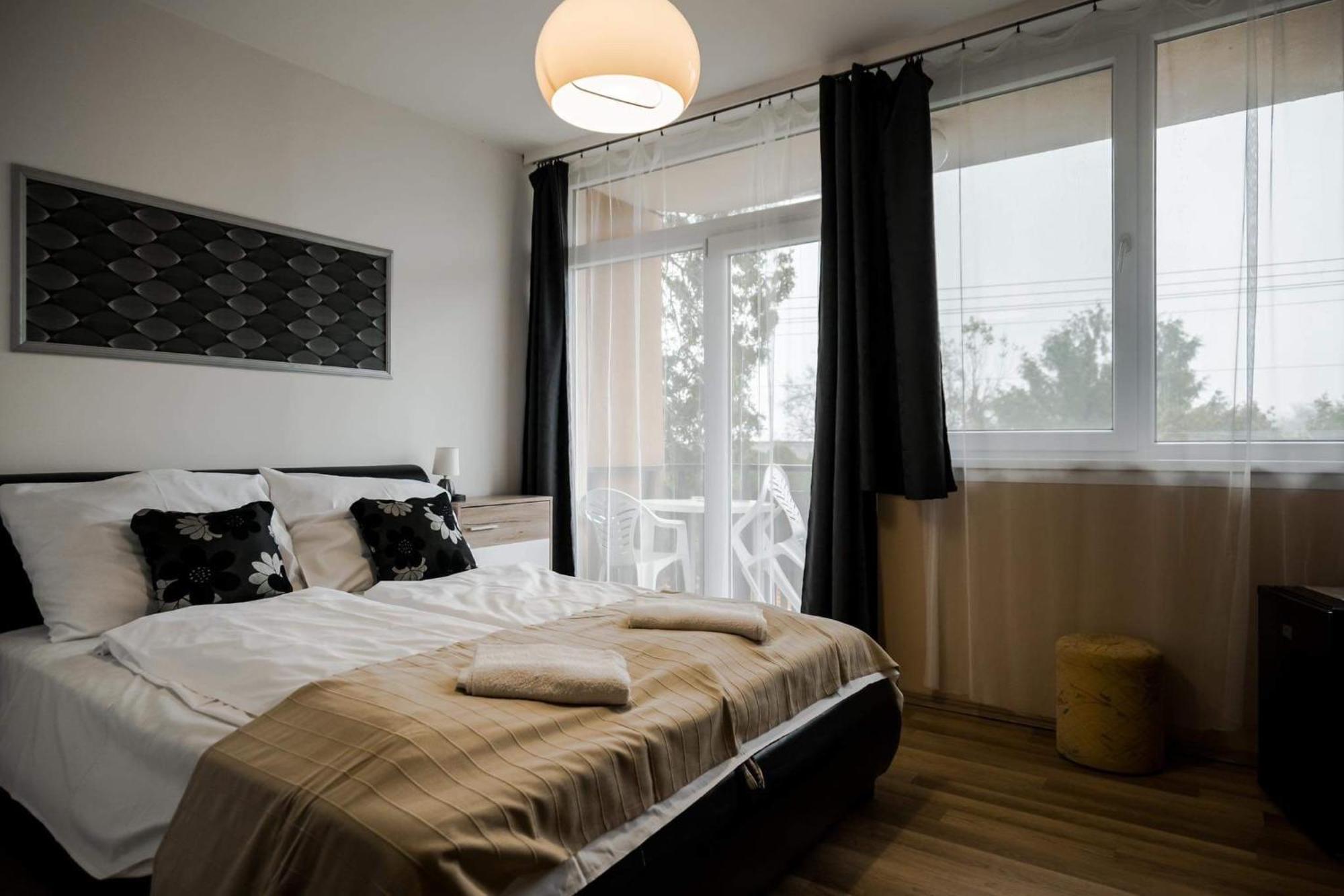 Bereny Panzio Bed & Breakfast Balatonbereny Luaran gambar