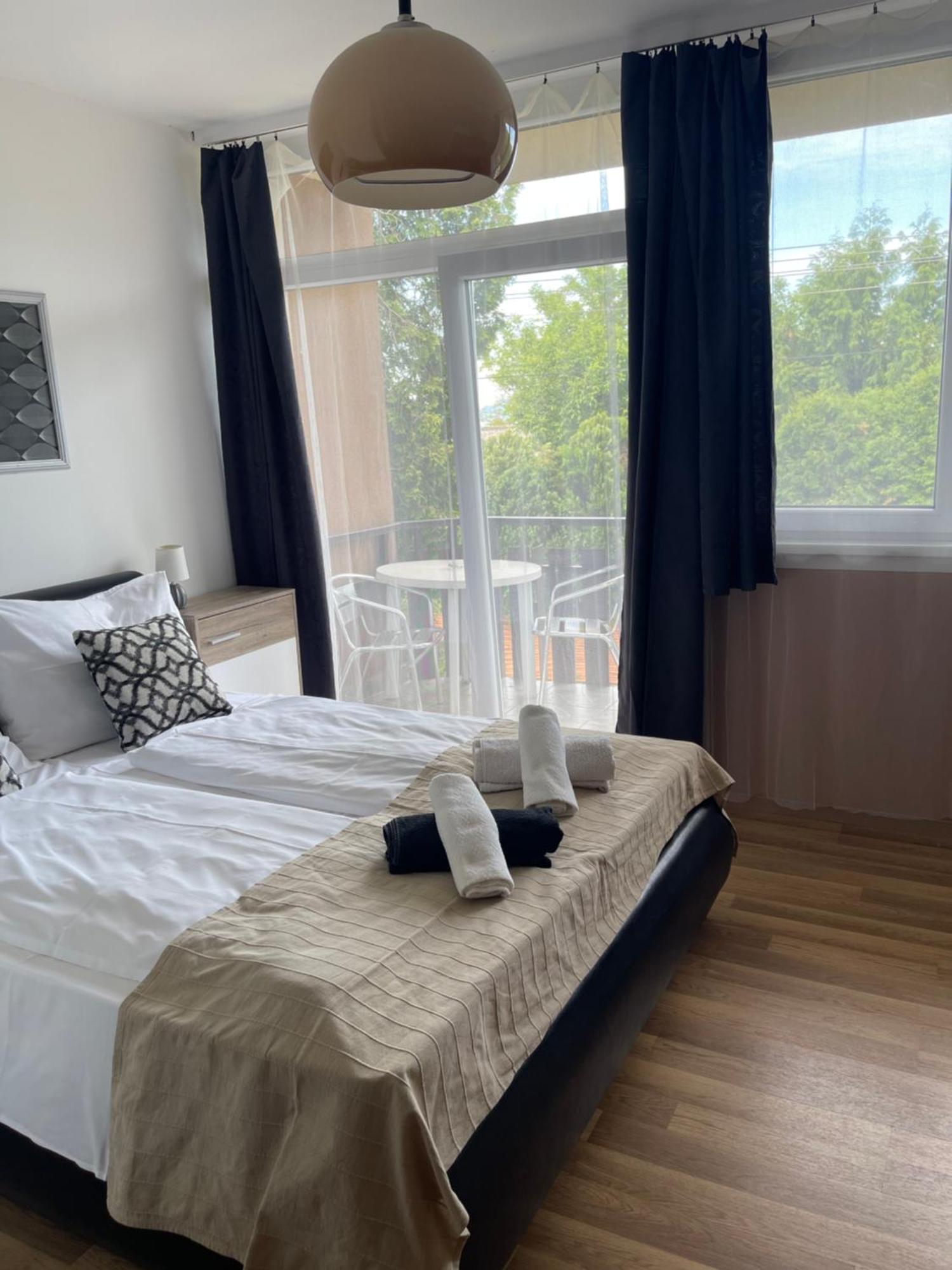 Bereny Panzio Bed & Breakfast Balatonbereny Luaran gambar