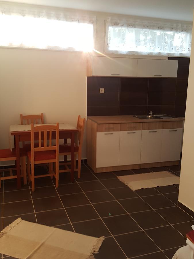 Bereny Panzio Bed & Breakfast Balatonbereny Luaran gambar