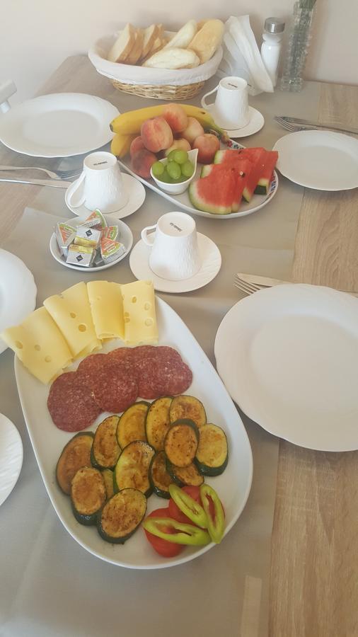 Bereny Panzio Bed & Breakfast Balatonbereny Luaran gambar