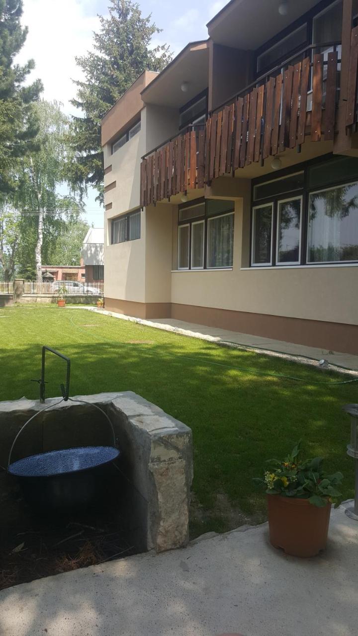 Bereny Panzio Bed & Breakfast Balatonbereny Luaran gambar