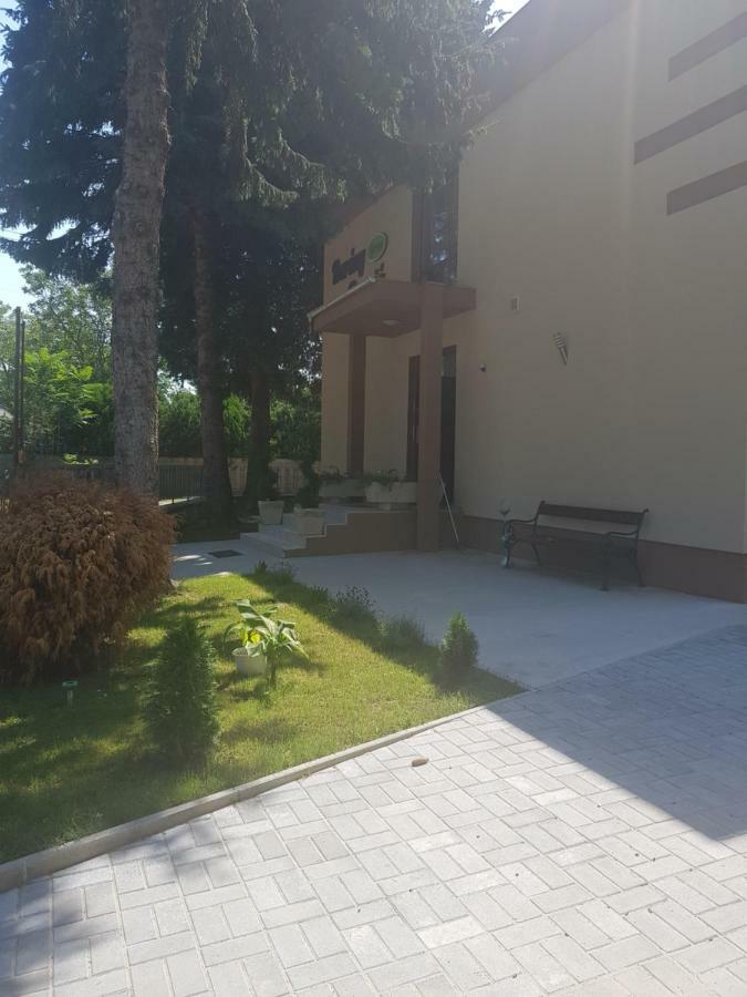 Bereny Panzio Bed & Breakfast Balatonbereny Luaran gambar