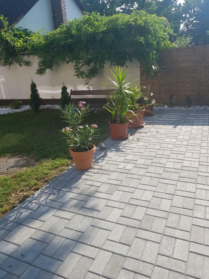 Bereny Panzio Bed & Breakfast Balatonbereny Luaran gambar